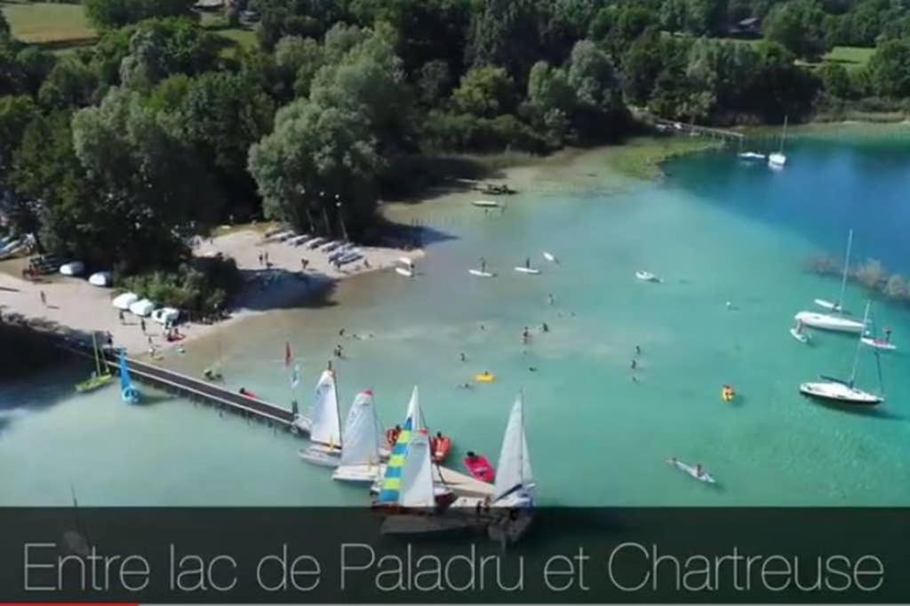 Le Merle Enchanteur Apartment